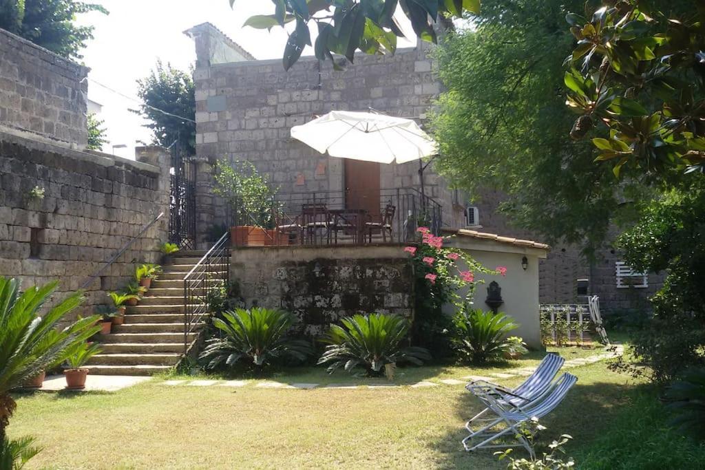 Casa Vacanze Antica Capua ซานตา มาเรีย คาปัว เวเตเร ภายนอก รูปภาพ