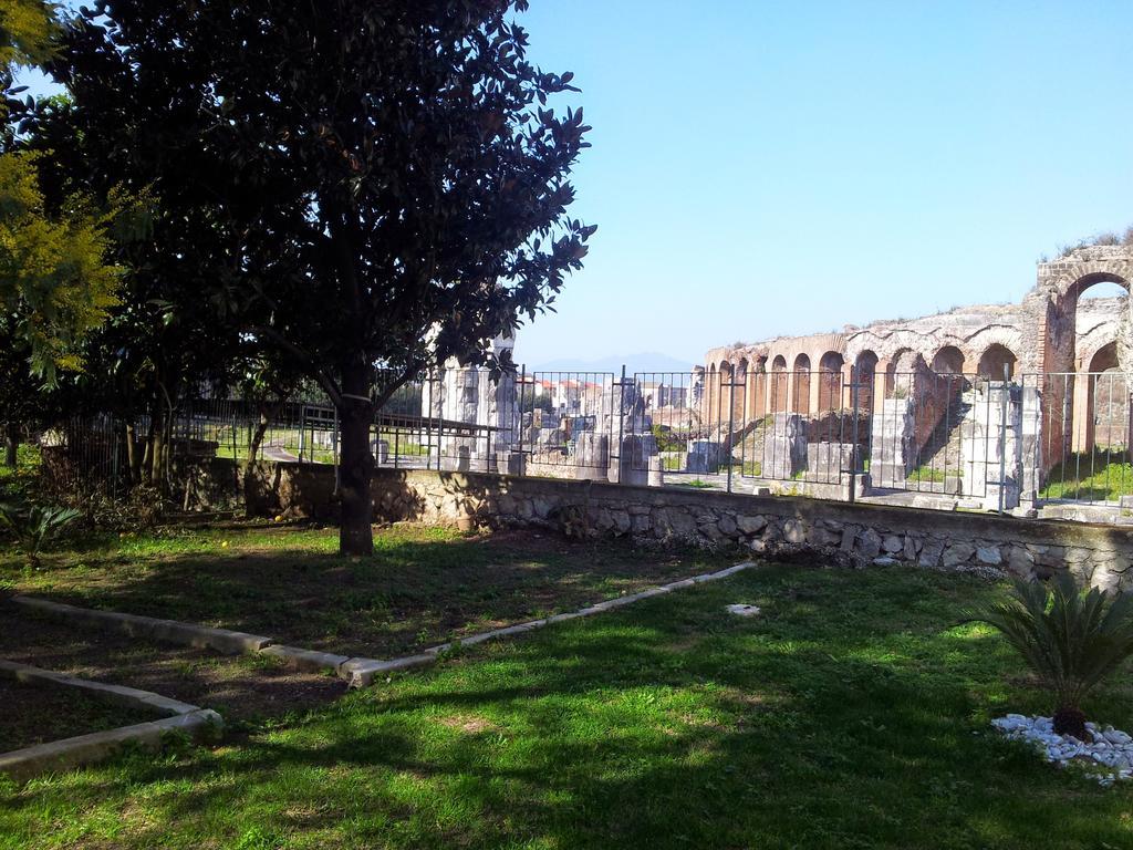 Casa Vacanze Antica Capua ซานตา มาเรีย คาปัว เวเตเร ภายนอก รูปภาพ