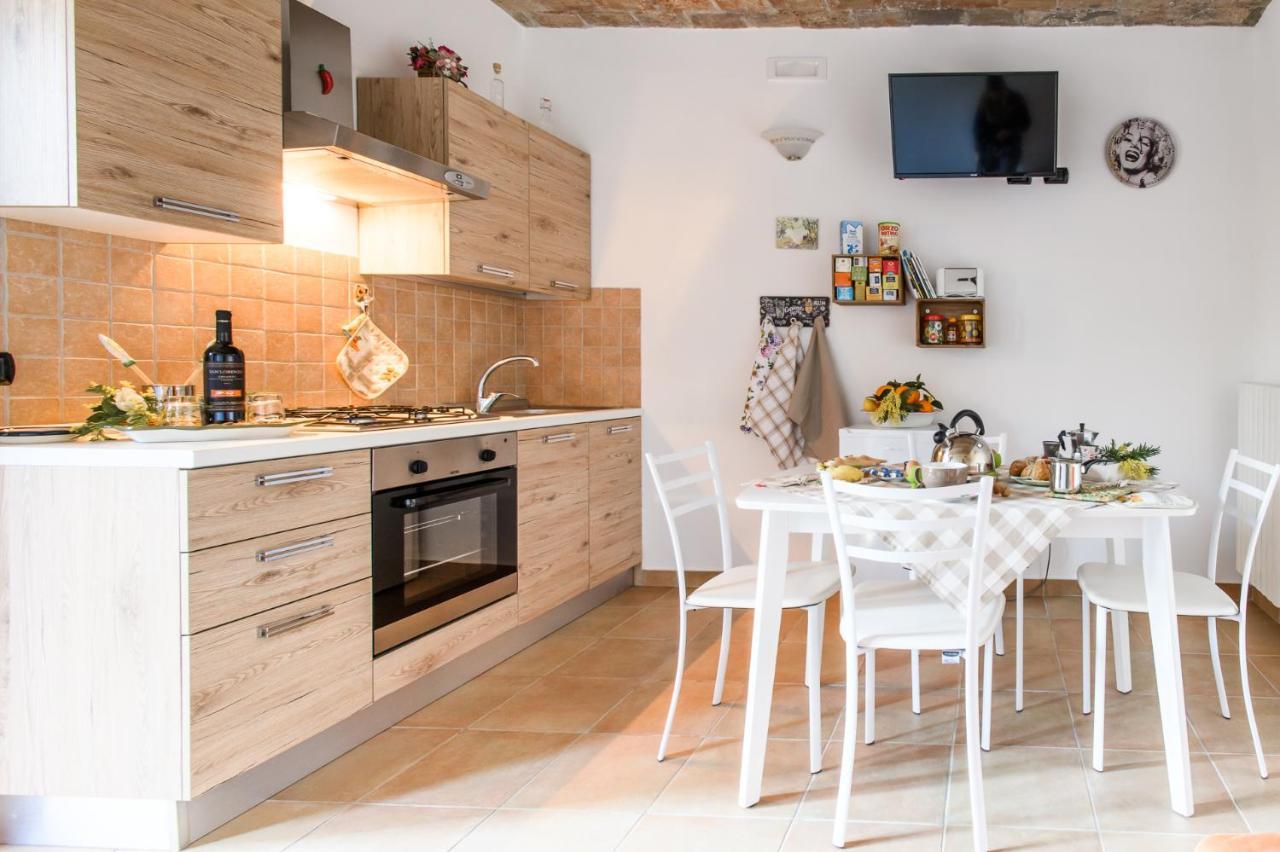 Casa Vacanze Antica Capua ซานตา มาเรีย คาปัว เวเตเร ภายนอก รูปภาพ